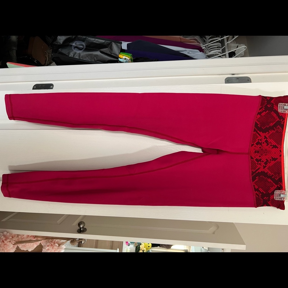 Lululemon leggings - reversible